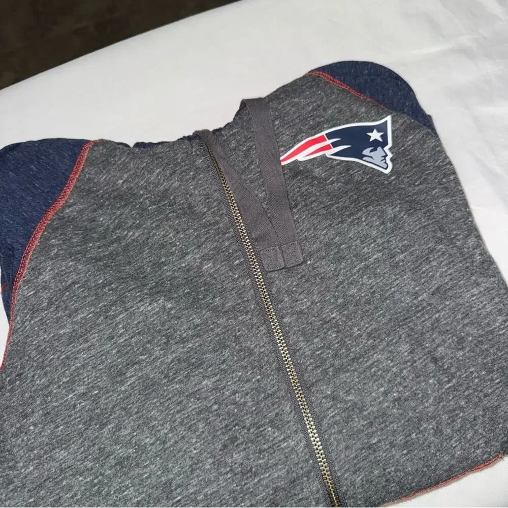 Nike Blue and Gray Patriots Hoodie - Picture 4 of 5